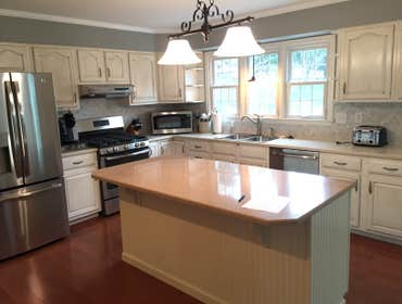Photo(s) from Bella Concepts Llc Bathroom Remodel
Basement Remodel
Kitchen Remodel
Home Renovations