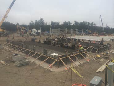 Denny's Construction Inc