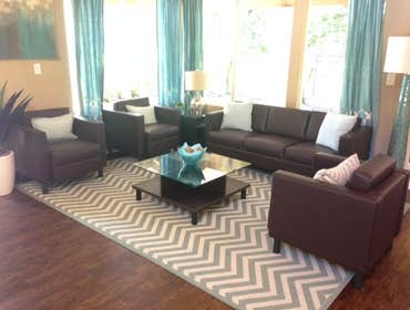 Huntington Apartments Sales & Clubhouse