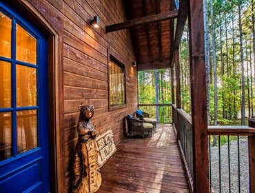 Luxury Custom Cabins