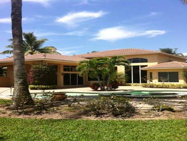 Roof repair & exterior paint