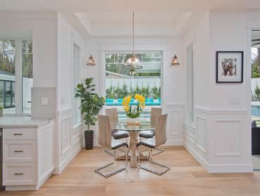 19348 Collier St, Tarzana, CA 91356 Brand new construction Cape Cod situated in the heart of Tarzana South of the Blvd, just a block from Ventura Blvd'