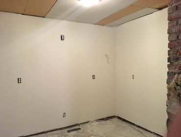 Ej Drywall (308)224-5274 or (308)233-2200 This is EJ Drywall ( home improvement) out of Kearney, Nebraska (we are able to travel long distances to get 