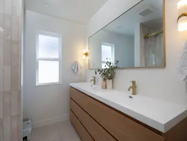 Bay Ho Project Full interior home remodel.
1,800 sqft 4 bed 2 bath. Remodeled everything in sight!