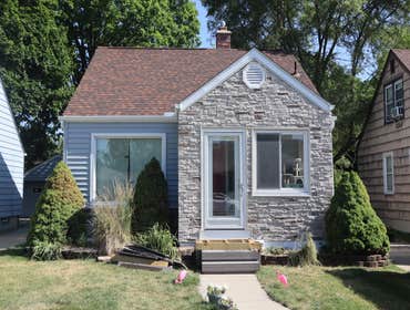 Vinyl siding and Versetta stone - Royal Oak, MI Vinyl siding and Versetta stone in Royal Oak, MI