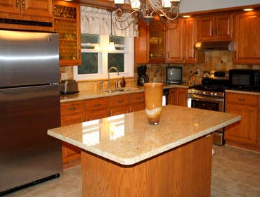 Works by Eos Granite And Tile