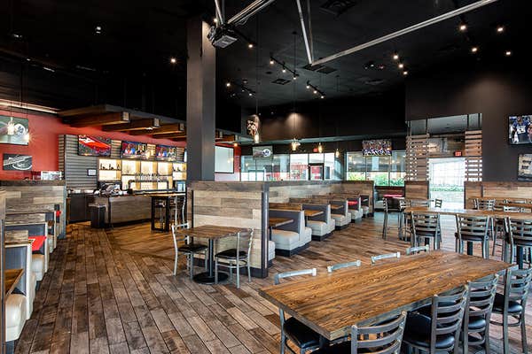 Wingers Restaurant and Alehouse