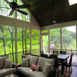 Photos by James Bentley #1