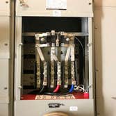Fedex Office Remodel FedEx Office
-Installation of new Energy efficient lighting and EMS
-New Main 400 amp Main service Panel
-POS system
-Power and 