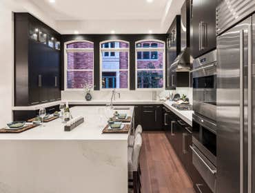 Luxury Urban This urban luxury home features many unique finishes to the downtown Phoenix area. The kitchen boasts finishes such as concrete counters,