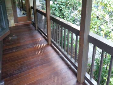 Decking/Logs/Fascia Refinishing & Patio Stone Leveling