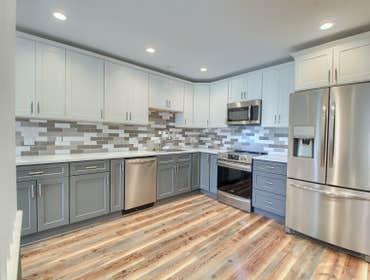 Hudgins Condo Renovate condo to sell.