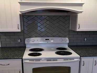 Backsplash in Seaside, OR