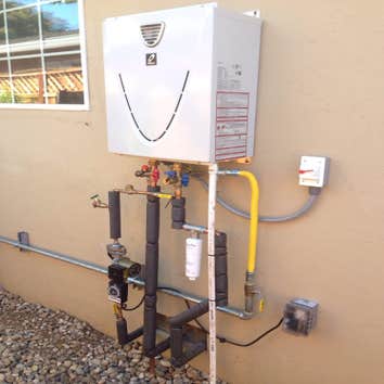 Outdoor tankless water heater