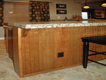 Wet Bars and Kitchens