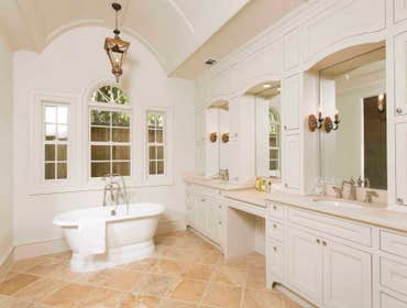 ACADIAN – SOUTHERN FRENCH-INFLUENCED HOMES