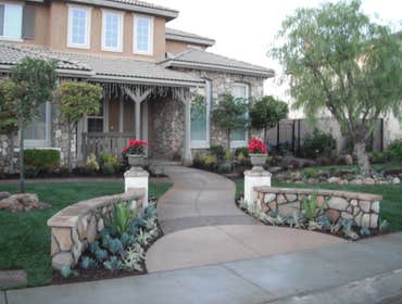 Custom Design and Build water feature specialist. Pond~ology is a full service water feature design and build firm located in North county San Diego. 