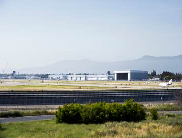 Signature Flight San Jose Weitz was selected at the general contractor to build the world's largest Fixed Based Operations (FBO) complex at the Norman 
