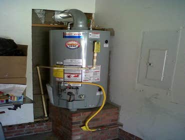 Direct vent water heater