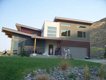 Projects Glass Nook is the Tri-Cities (Richland, Kennewick & Pasco) oldest windows, doors, auto glass and more store, and are proud to offer:
Resident