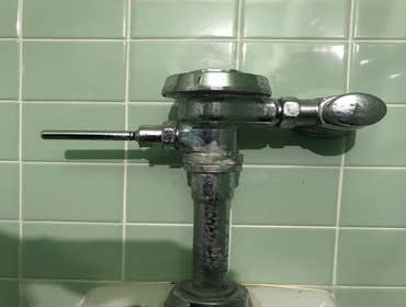 Urinal @Repair