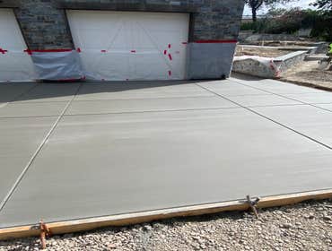 Photos by Illice Concrete Inc #1 Diamond design Driveway with pavers