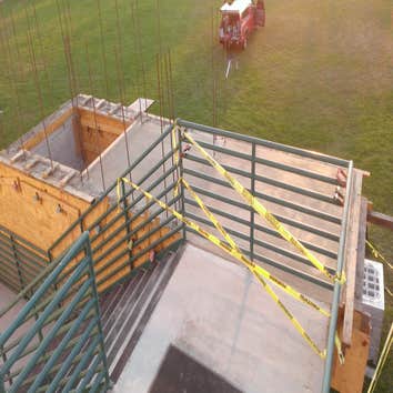 2 nd floor platform