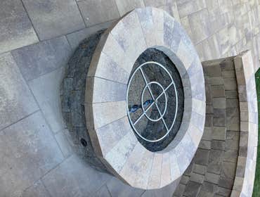Outdoor firepit