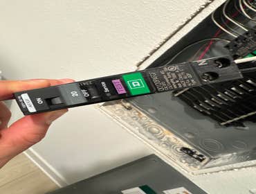 Photos by Four Corners Electric LLC #1 Residential Panel change and power to outlets troubleshooting.