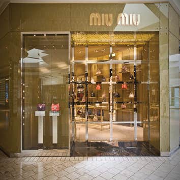 MiuMiu Project in Short Hills, New Jersey Miuccia Prada’s more modern and avant-garde line, Miu Miu, has opened a 2,000 sf boutique at The Mall at Shor
