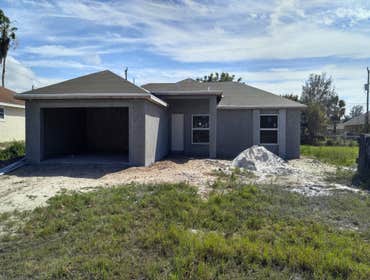 1146 SW 5th Ter, The Royal Palm