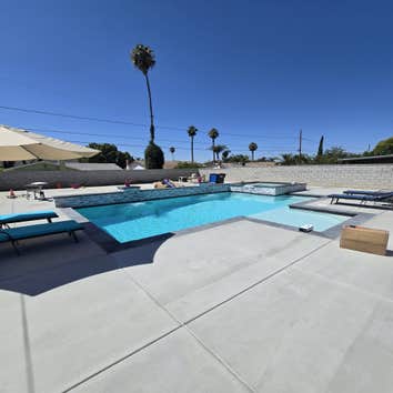 Hana Pools LLC