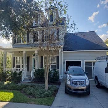Sunshine Roof Services ​L​L​C​