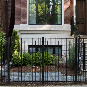 W Altgeld St. Home