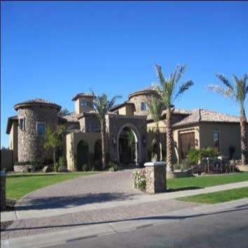 Residential Construction Momentum is committed to offering the finest personalized details to your home. Through exceptional design, quality crews, and