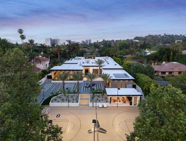 Petit Ave Encino As the contractor behind the stunning 4640 Petit Ave project, I’m proud to have brought this luxurious vision to life in the heart of 