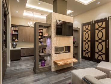 Luxury Urban This urban luxury home features many unique finishes to the downtown Phoenix area. The kitchen boasts finishes such as concrete counters,