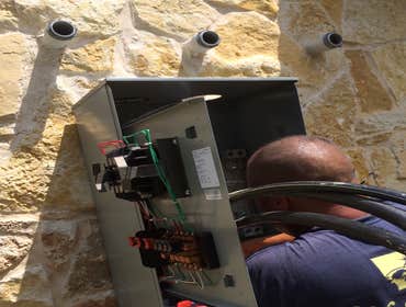 Photos by Excellent Electrical Works #1 600Amp service