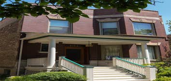 W Waveland Ave Home