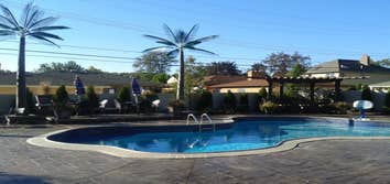 Project photos from Pool and Spa Warehouse Custom Swimming Pools